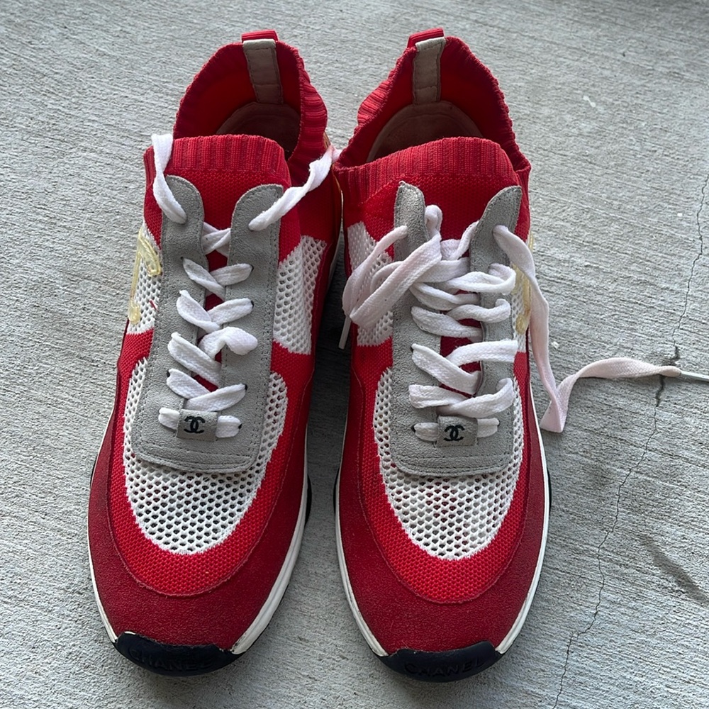 Pre owned beautiful CHANEL trainers  well maintained slightly worn no defects